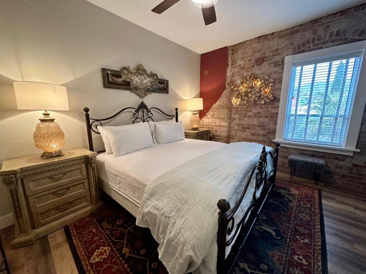 Bisbee Brownstone Suites Luaran gambar