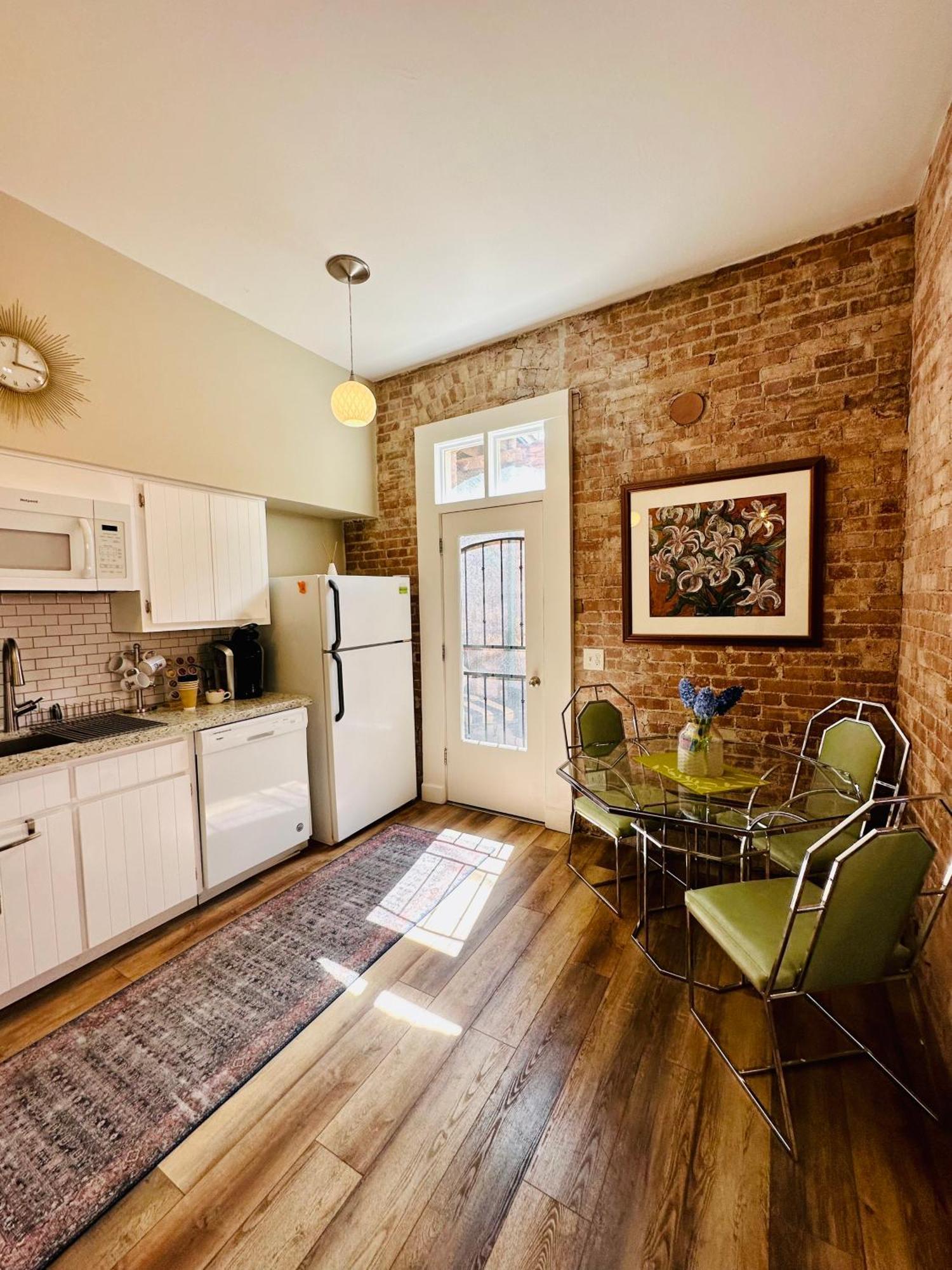 Bisbee Brownstone Suites Luaran gambar