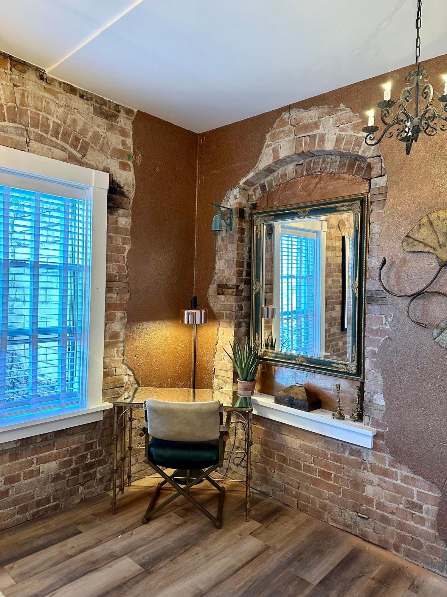Bisbee Brownstone Suites Luaran gambar